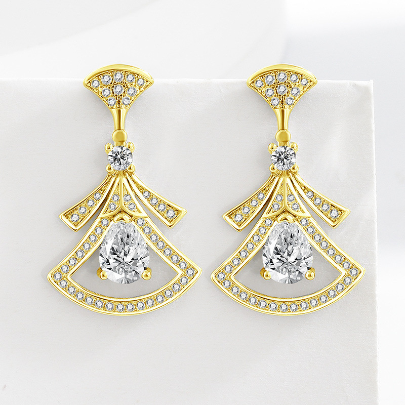Exquisite Diamond-Set Fan-Shap - Body Jewelry Kit ulasan dan harga
